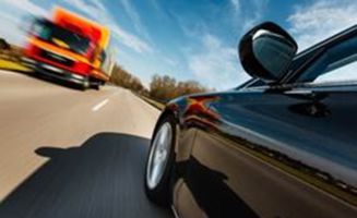 美光推出汽車級UFS產品組合，為聯網汽車打造沉浸式駕駛艙體驗